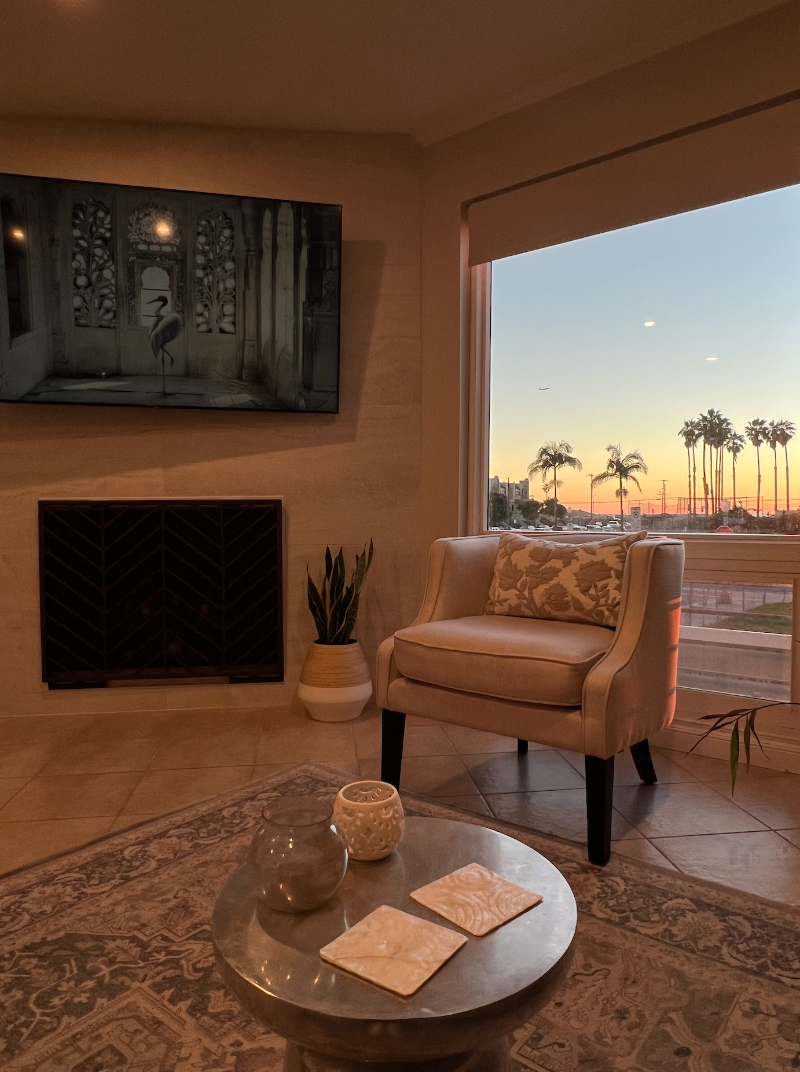 Serene Beach Condo with Sunset Views - Photo 3