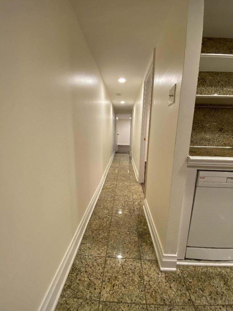 English Basement Apartment in Columbia Heights Brownstone - Photo 7