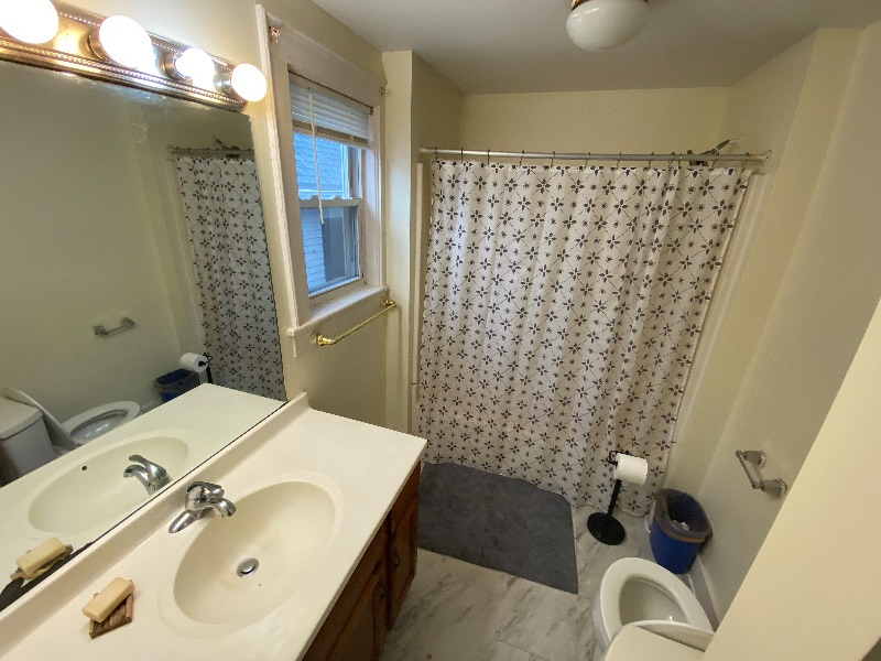 2 bedroom apartment  with dining room - Photo 9