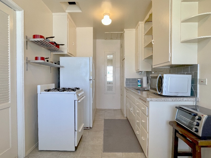 Charming 1bd and bath, great location - Photo 6