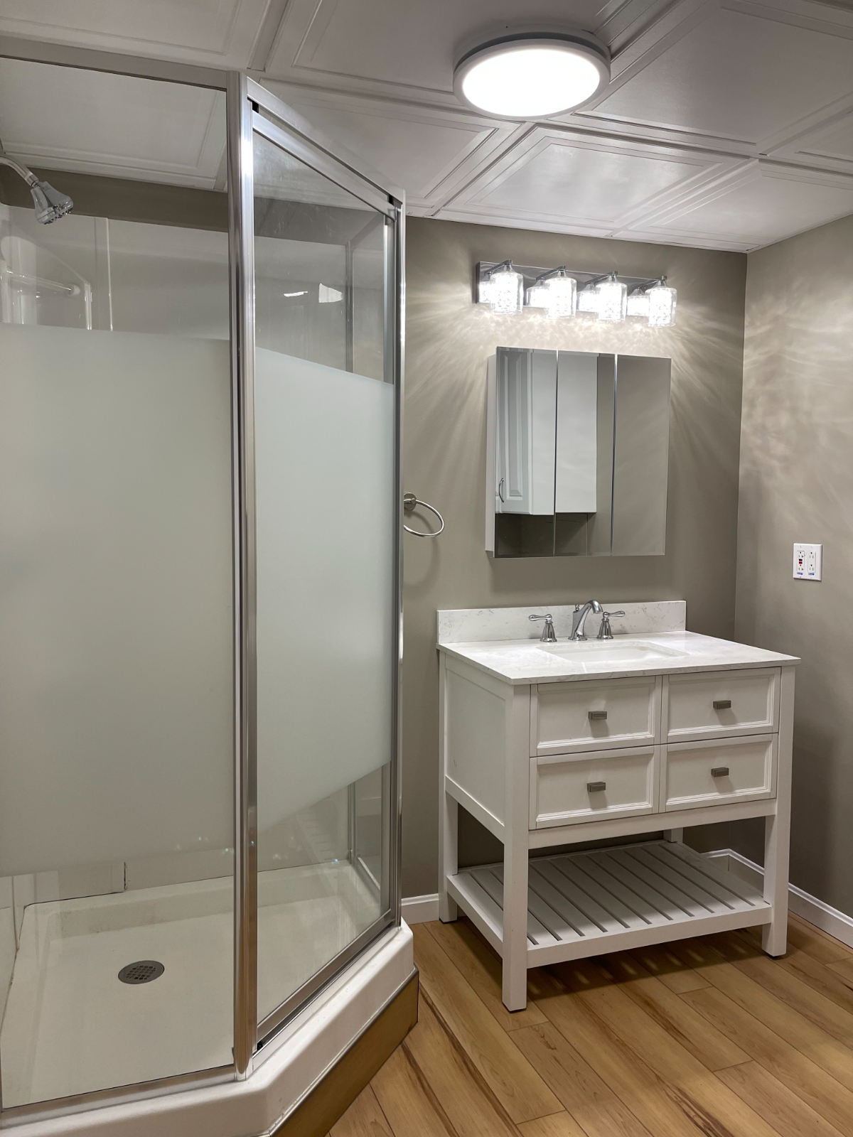 1 BR Apartment, Private Entrance - Photo 8