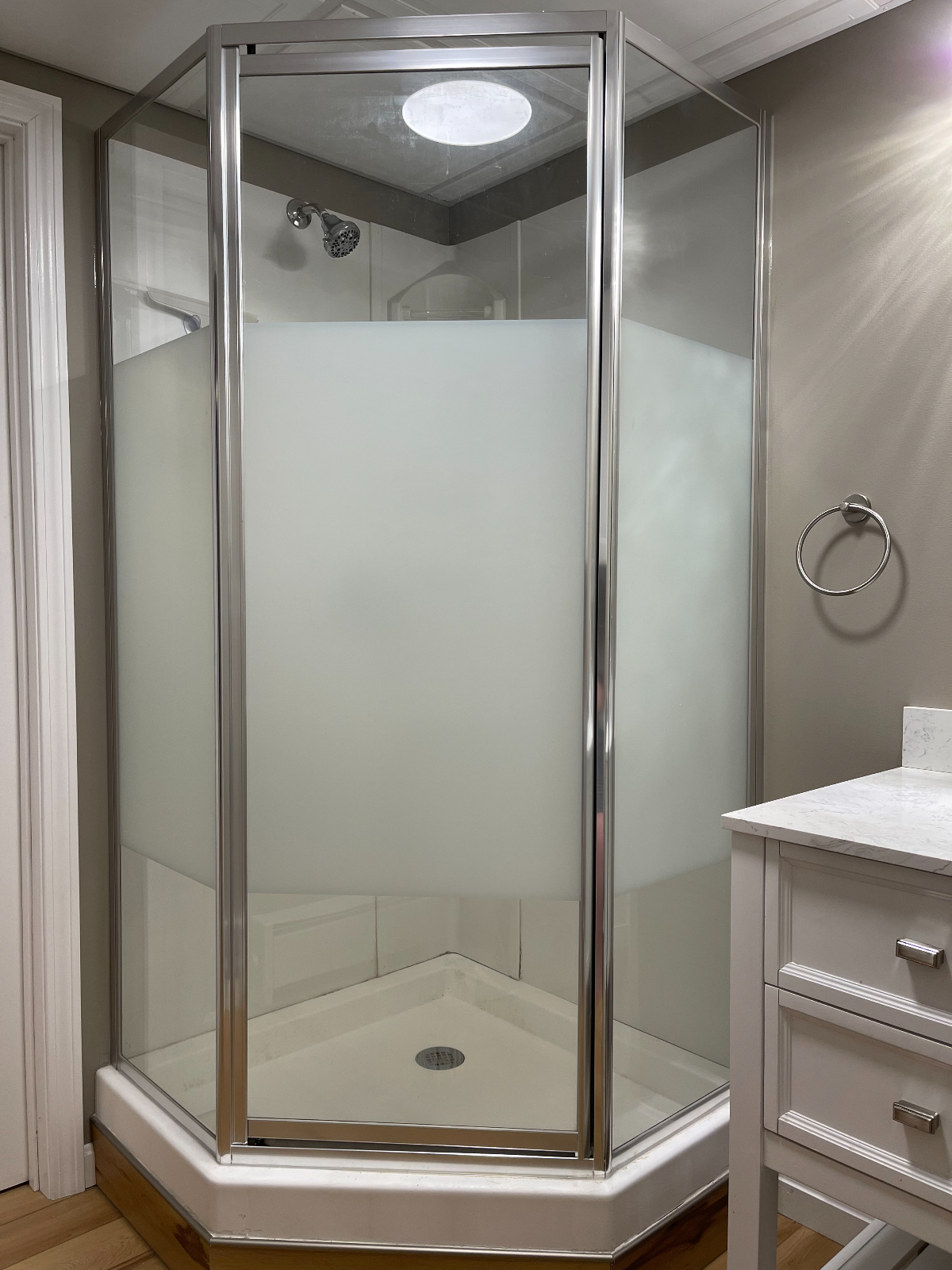 1 BR Apartment, Private Entrance - Photo 10