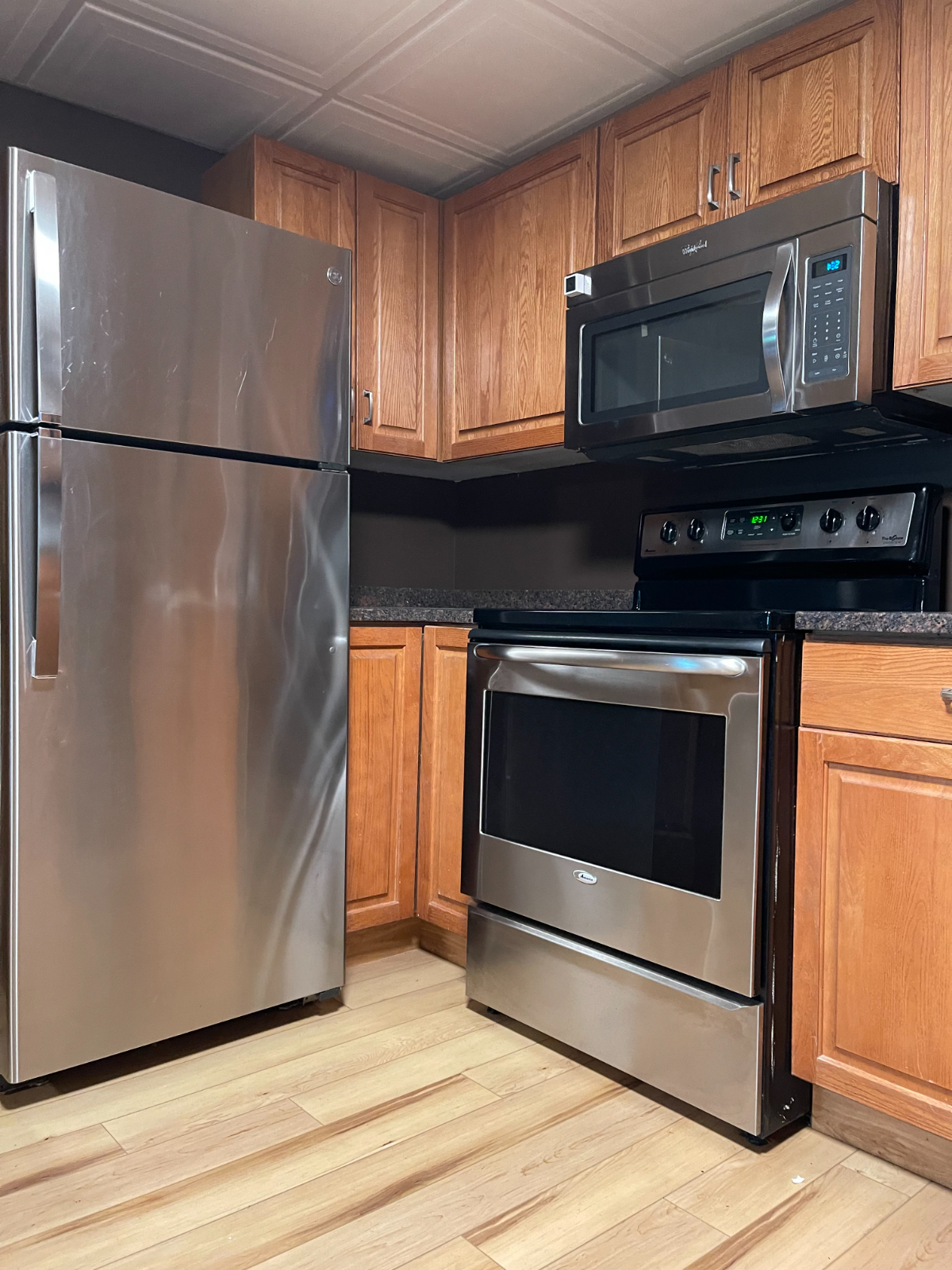1 BR Apartment, Private Entrance - Photo 4