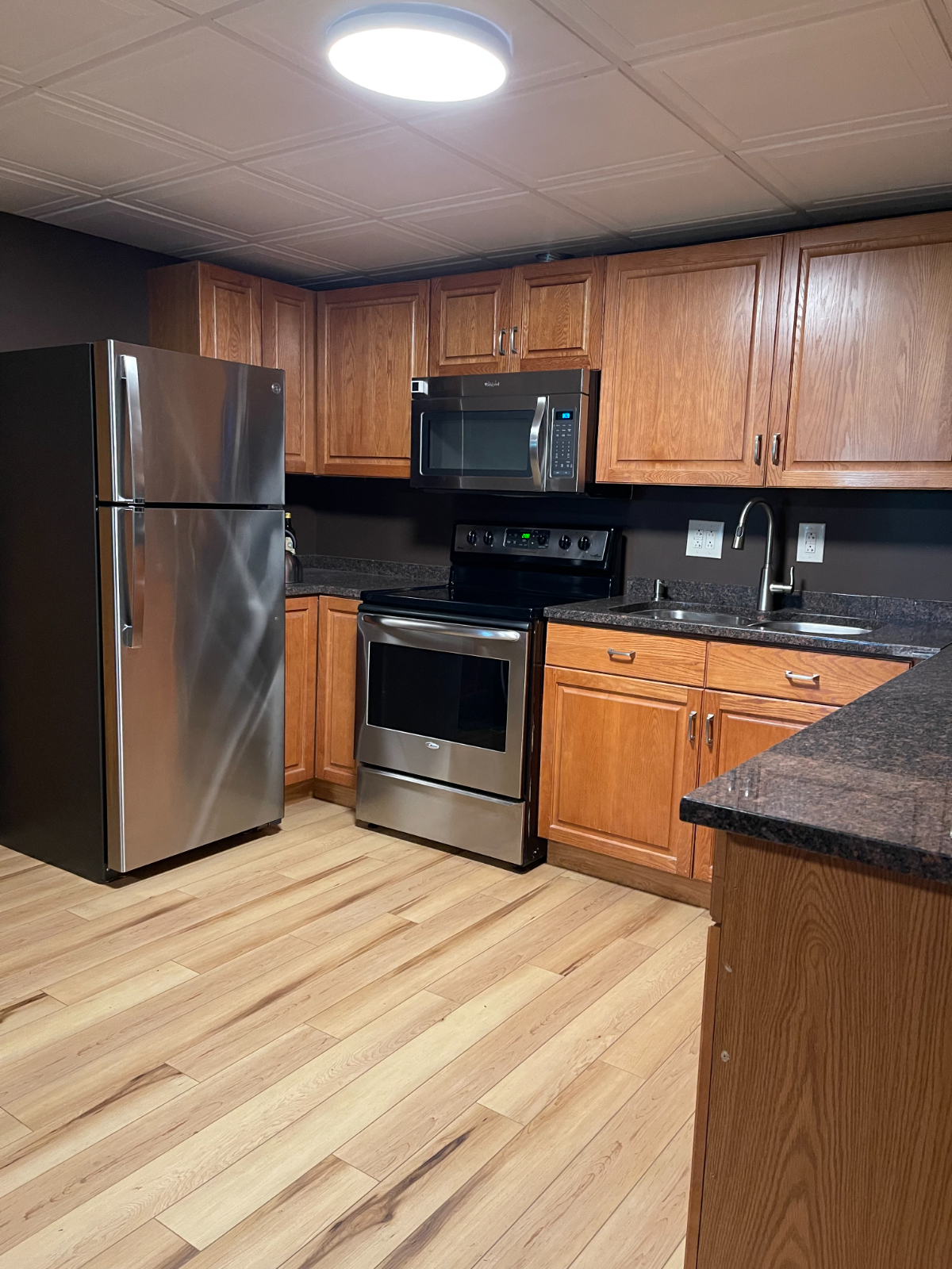 1 BR Apartment, Private Entrance - Photo 5