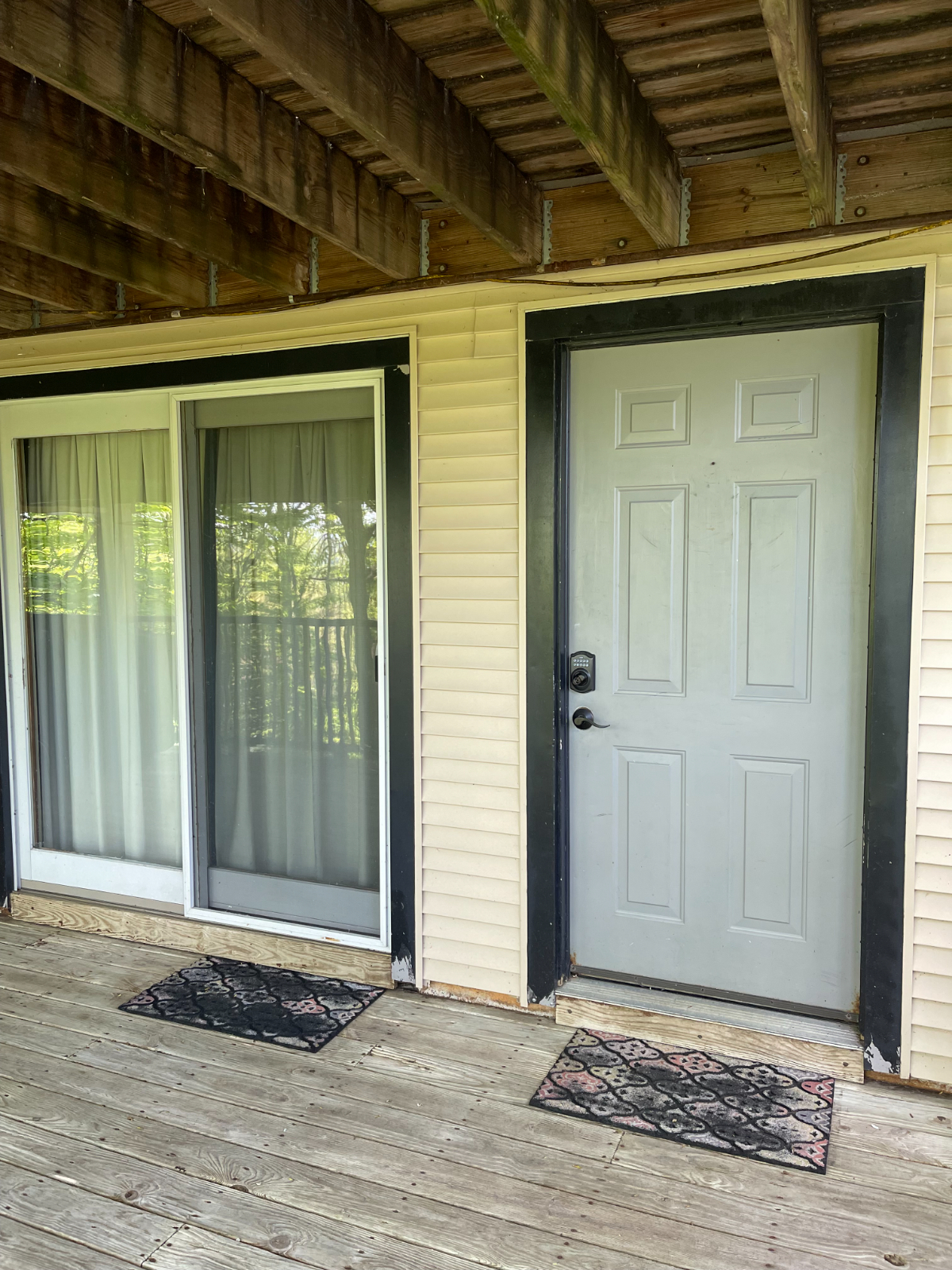 1 BR Apartment, Private Entrance - Photo 2
