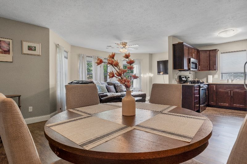 Comfortable Stay in Downtown Springfield