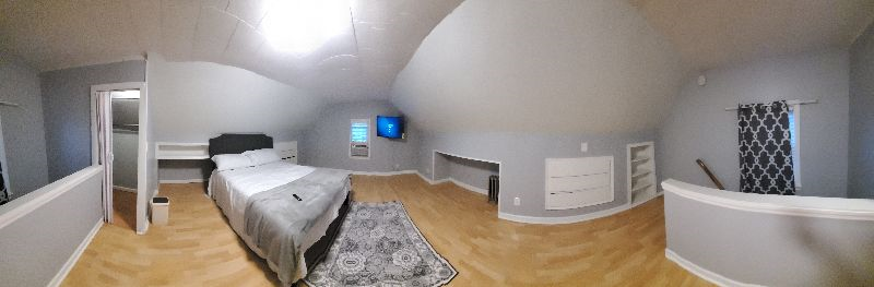 2 Bedroom in Bellerose - Photo 3