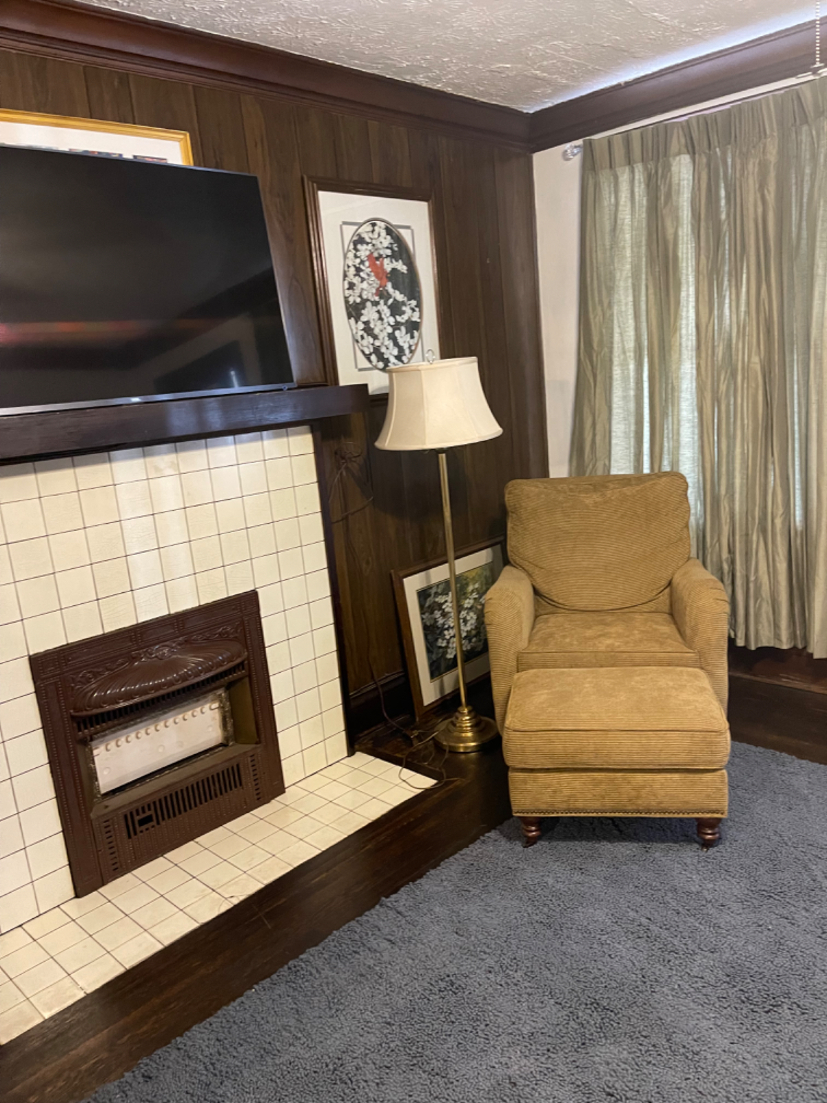 1930s bungalow    $1250  available 12/30 - Photo 9