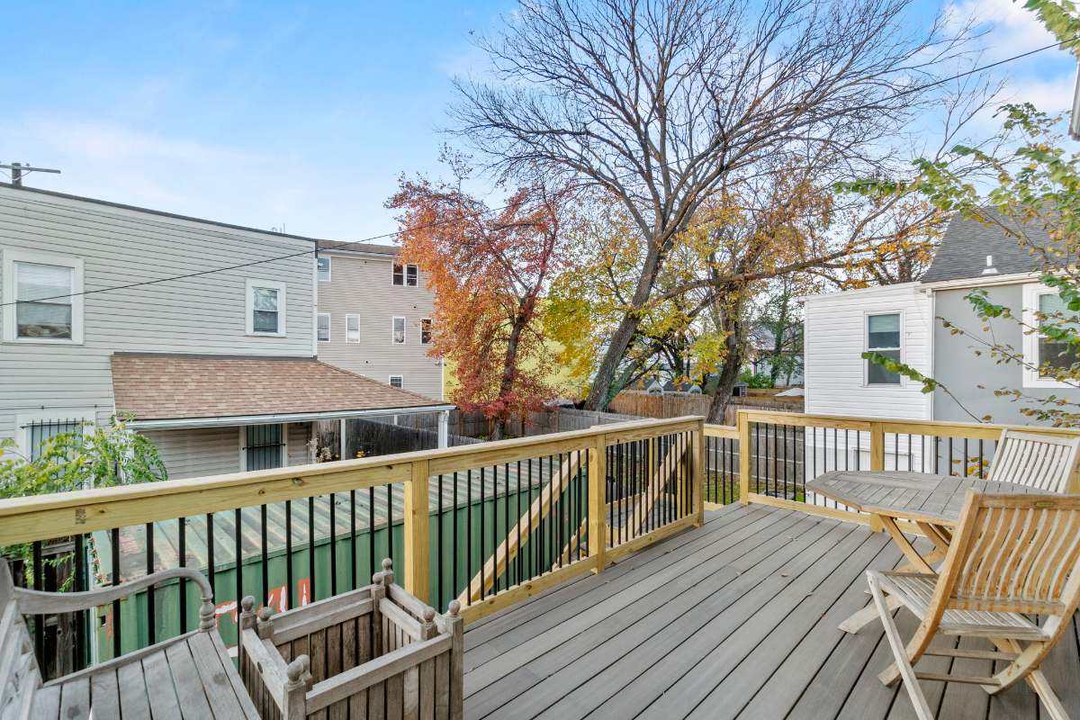 Stunning, Gorgeous Condo with Great Light - Photo 11
