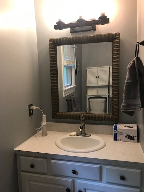 Furnished bedroom with shared bathroom TV Wi-Fi - Photo 4