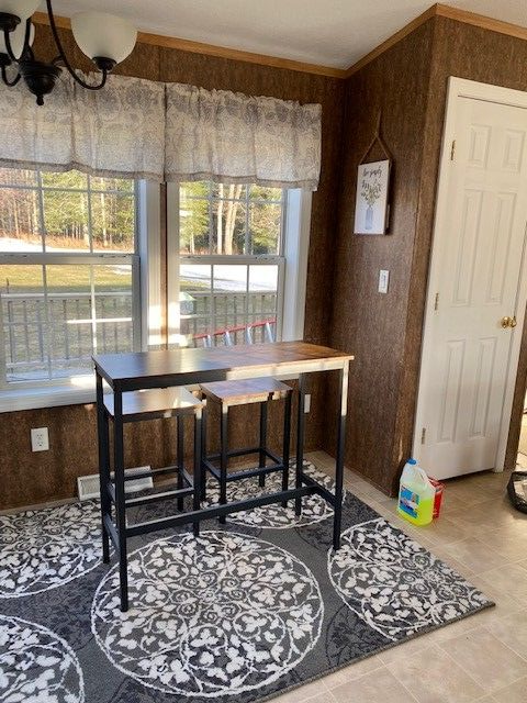 Quiet Country property located on 5 acres w/ detached 2 car garage - Photo 4