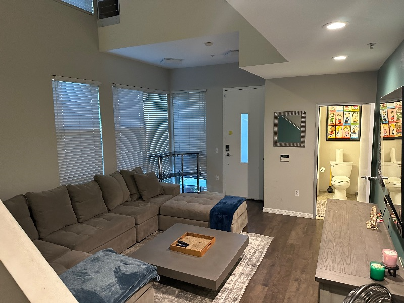 Olive Court - Photo 4