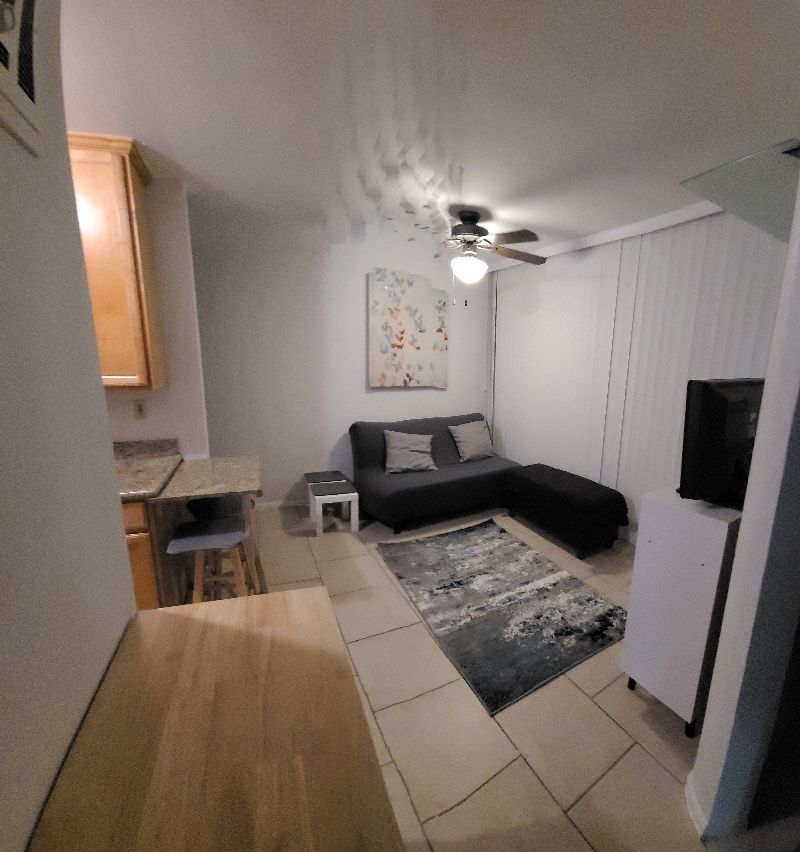 Cozy Condo-near everything - Photo 3