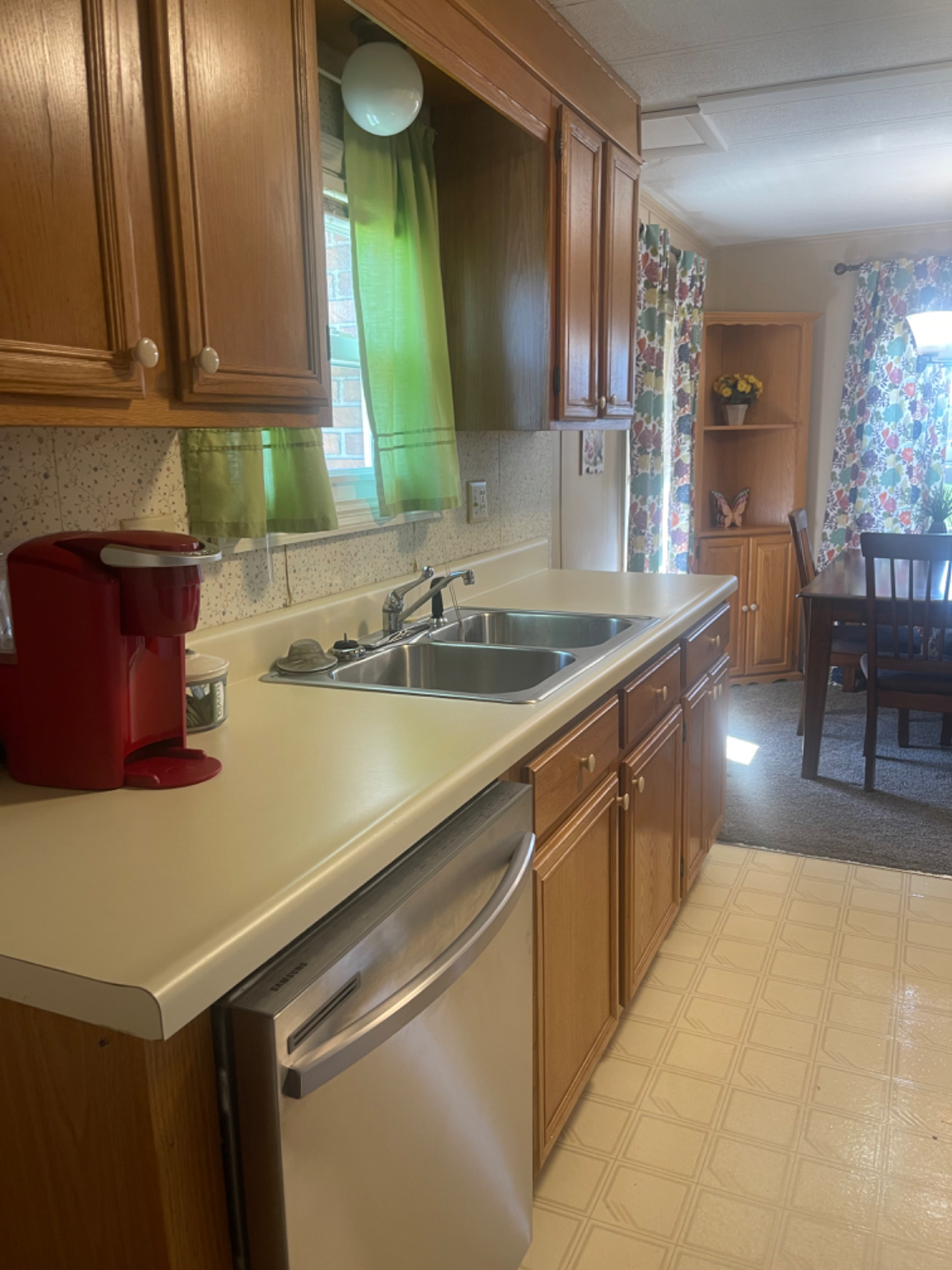 FURNISHED 2 BEDROOM APT.608 Myers Ave. UpStairs - Photo 9