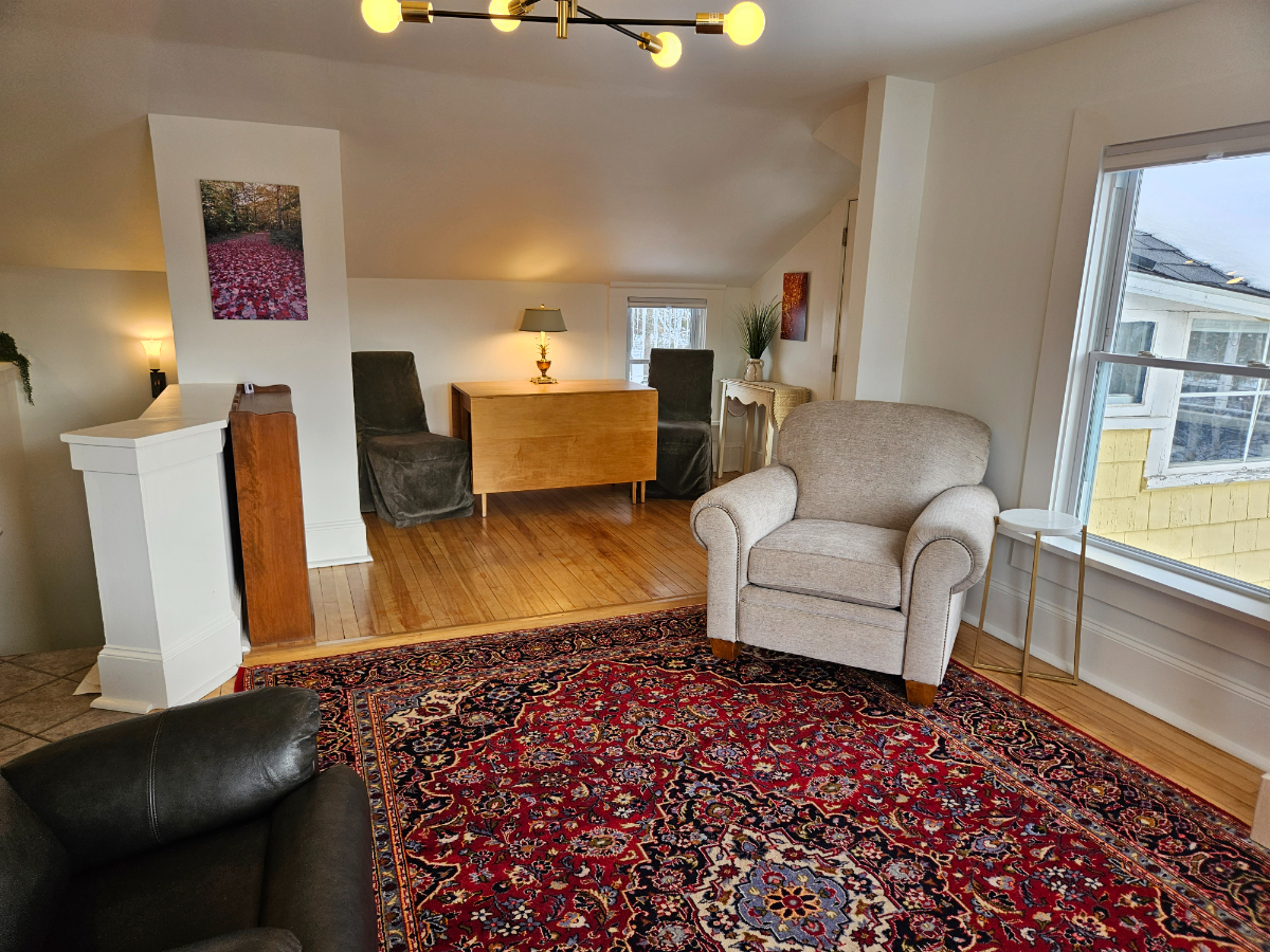 Exceptionally Nice Quiet Apartment in the Village - Photo 4