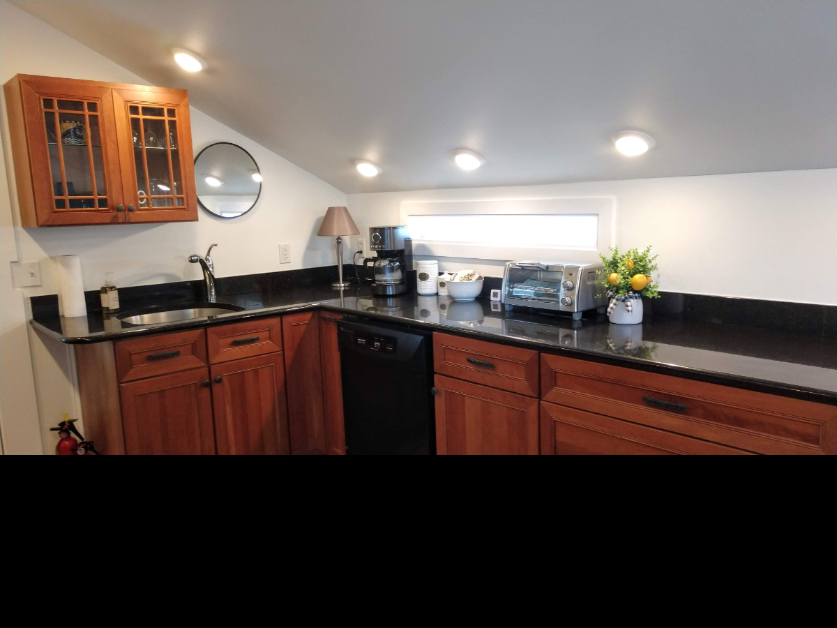 Exceptionally Nice Quiet Apartment in the Village - Photo 7