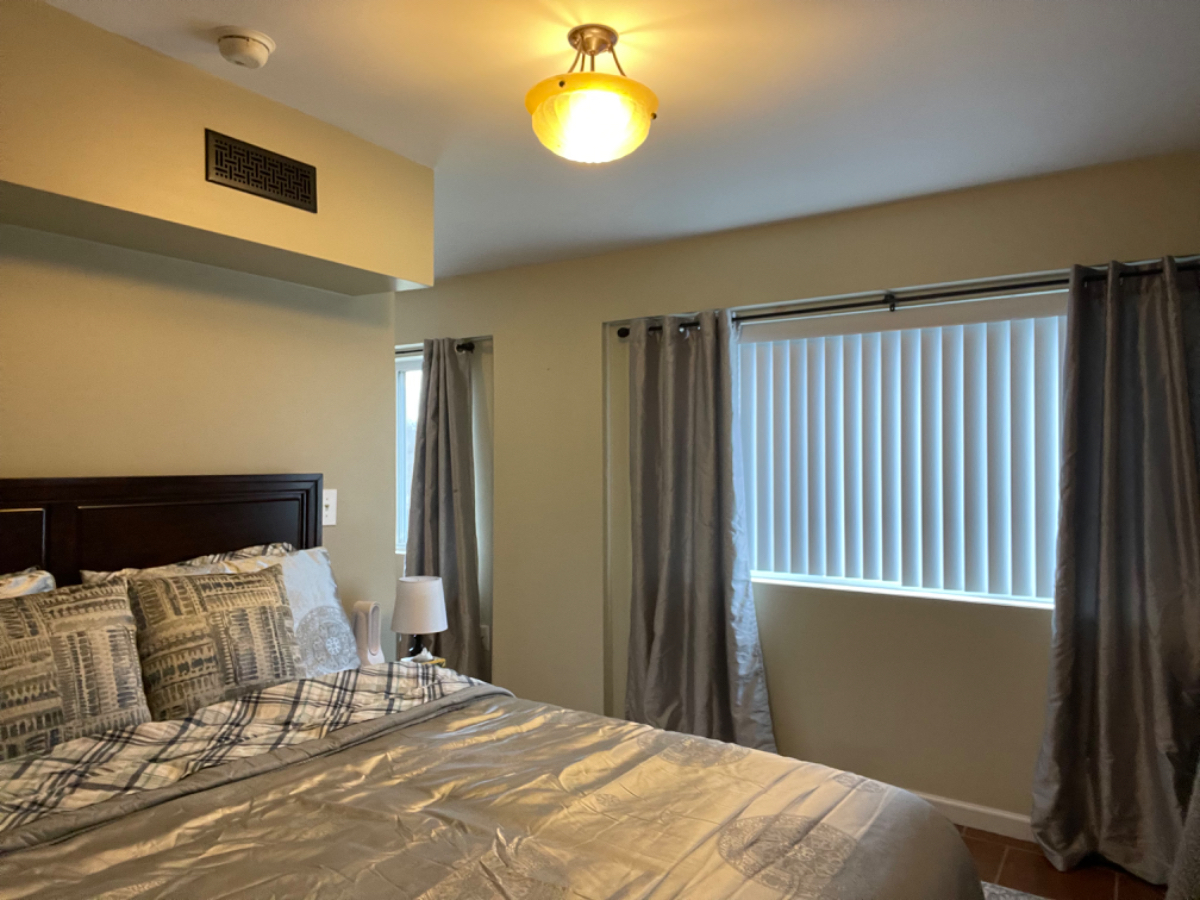 FURNISHED 1 BEDROOM APT - Photo 9