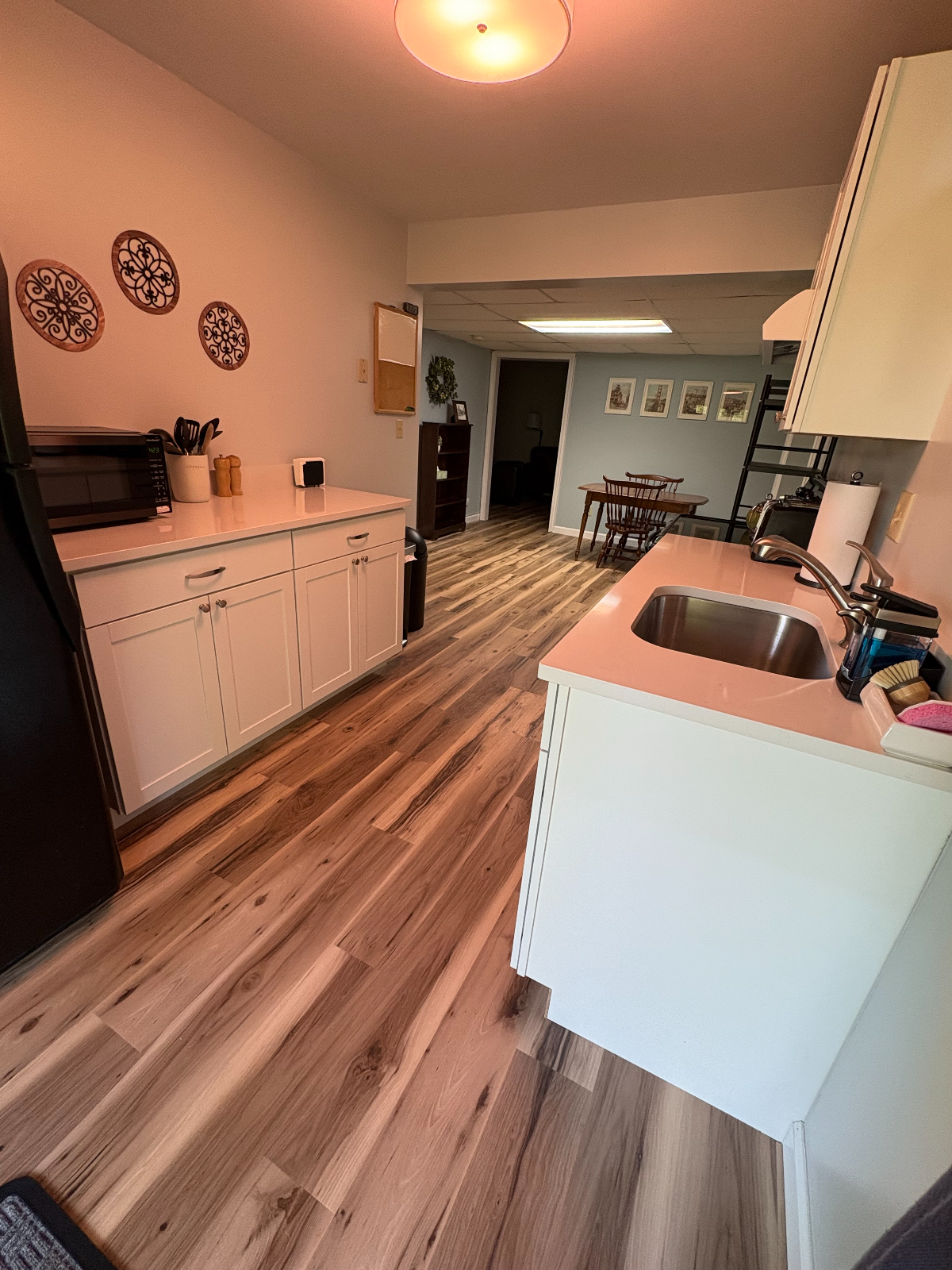 Private Apartment in quiet setting - Photo 5