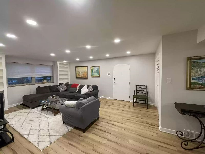 Spacious, 2-Bedroom condo, quiet community, 5 minute walk to Ritter Park - Photo 2