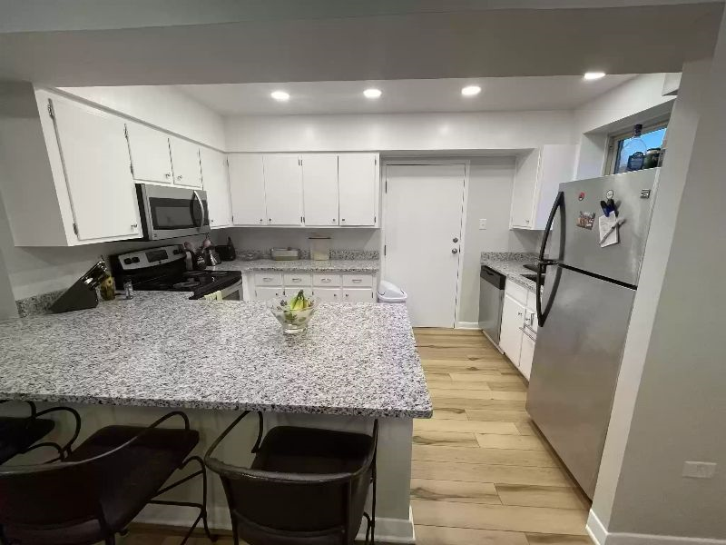Spacious, 2-Bedroom condo, quiet community, 5 minute walk to Ritter Park - Photo 7