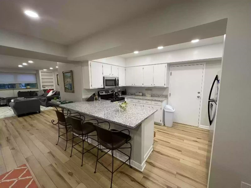 Spacious, 2-Bedroom condo, quiet community, 5 minute walk to Ritter Park - Photo 6