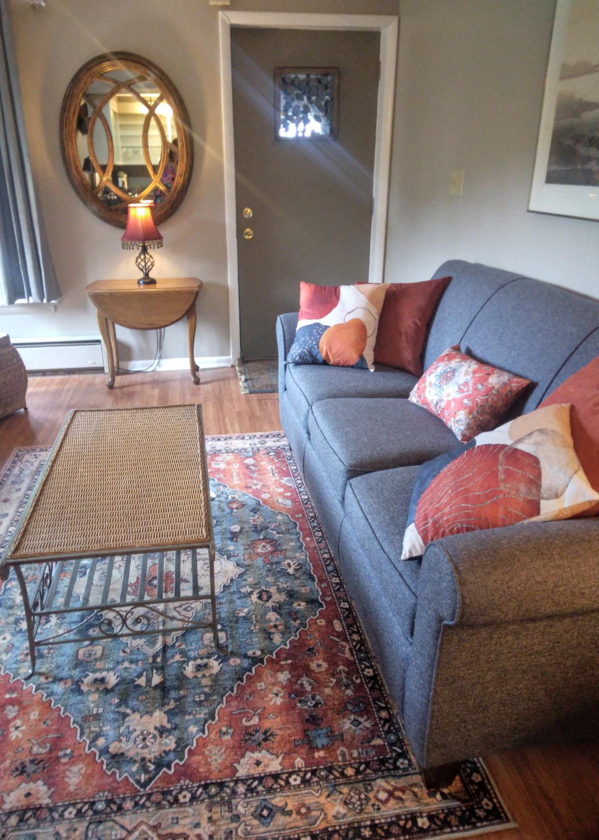 Smart, Cozy Ground-Floor Studio. Apt 3 - Photo 10