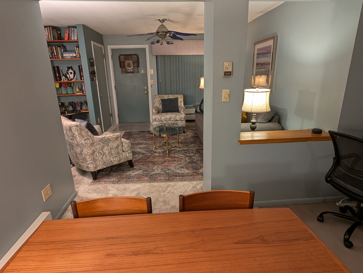 Smart, Cozy Ground-Floor Studio. Apt 3 - Photo 8