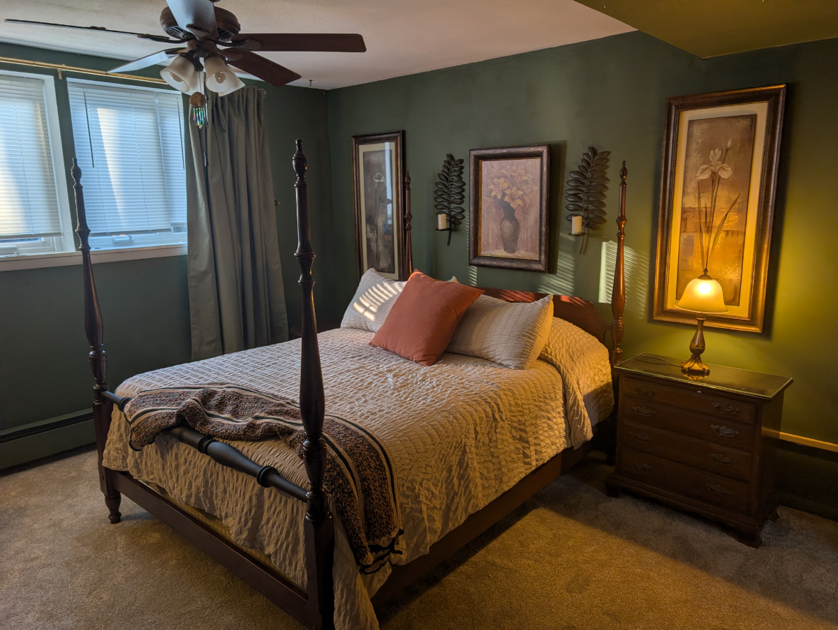 Smart, Cozy Ground-Floor Studio. Apt 3 - Photo 5