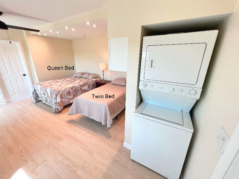 The Farm2 - Huge 1 Bedroom Apt  - Washer/Dryer - Photo 9