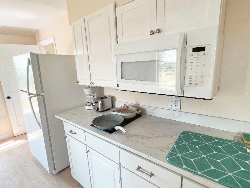 The Farm2 - Huge 1 Bedroom Apt - Washer/Dryer - Photo 5