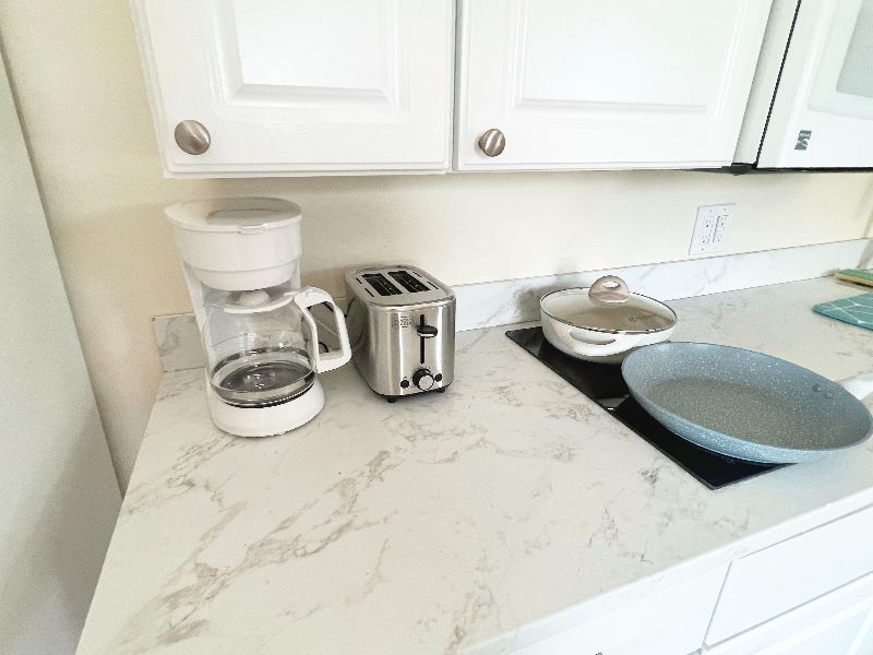 The Farm2 - Huge 1 Bedroom Apt  - Washer/Dryer - Photo 8