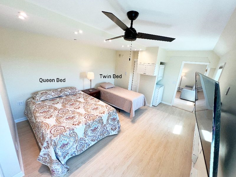 The Farm2 - Huge 1 Bedroom Apt  - Washer/Dryer - Photo 10