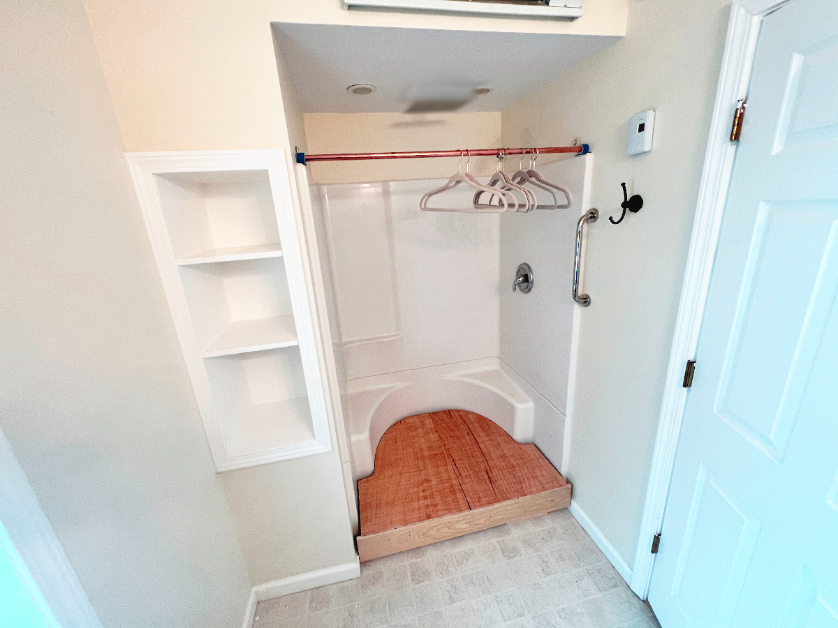 The Farm2 - Huge 1 Bedroom Apt  - Washer/Dryer - Photo 12