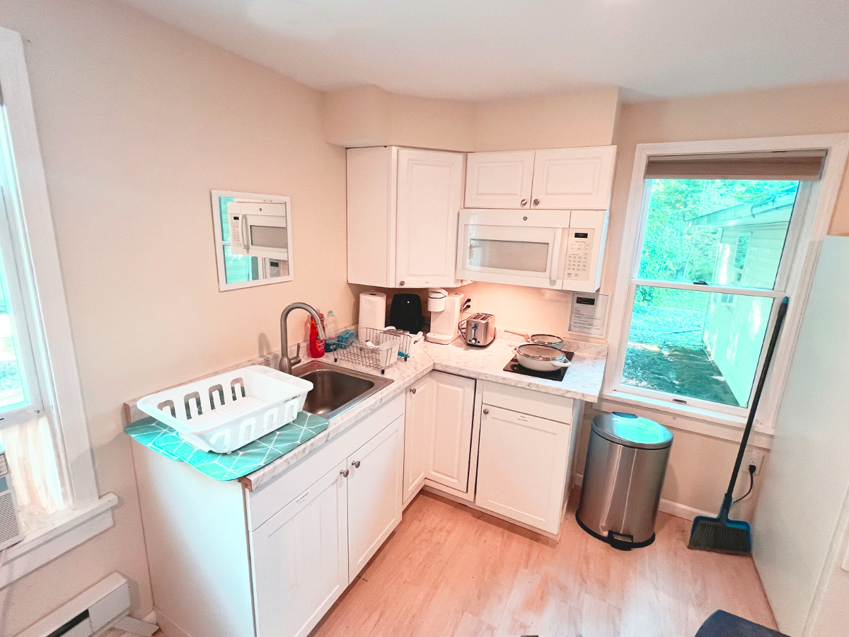 The Farm2 - Huge 1 Bedroom Apt - Washer/Dryer - Photo 4