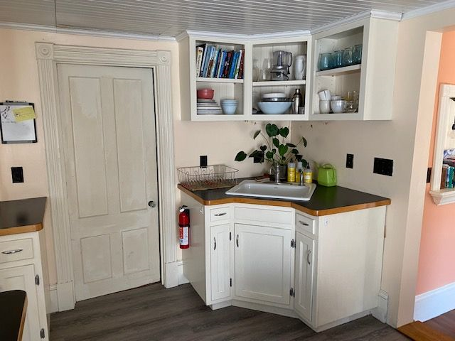 Small 2 bedroom or large 1 bedroom apartment - Photo 3