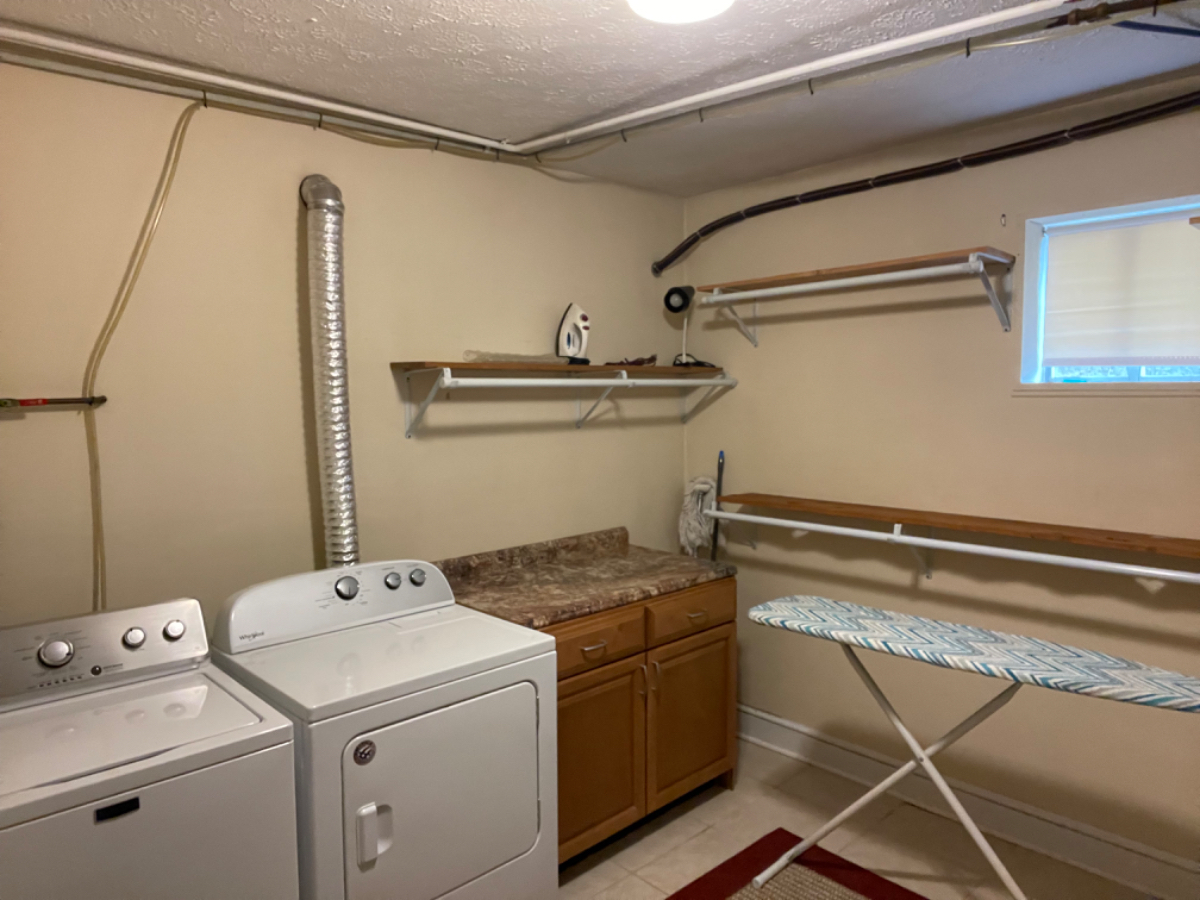 FURNISHED 2 BEDROOM APT.--396 TOLBERT FARM RD, DOWNSTAIRS - Photo 7