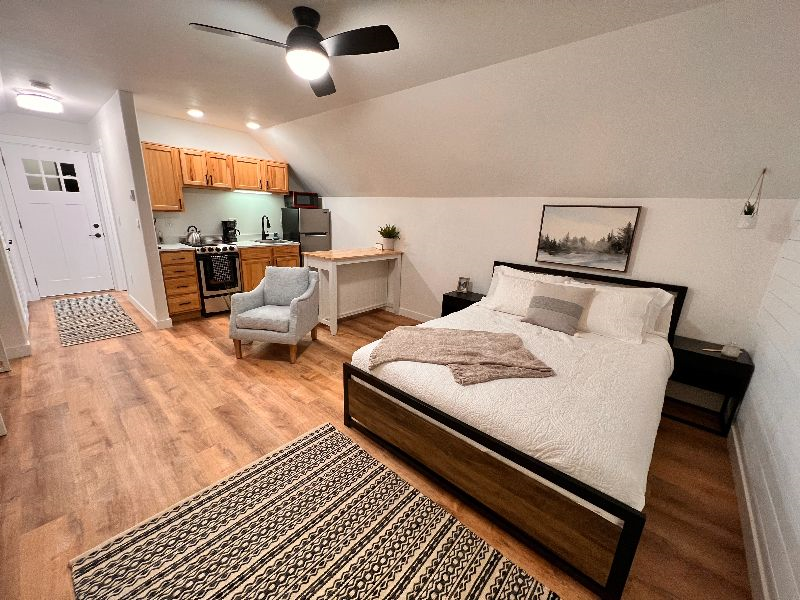 Private Studio Apt - Photo 1