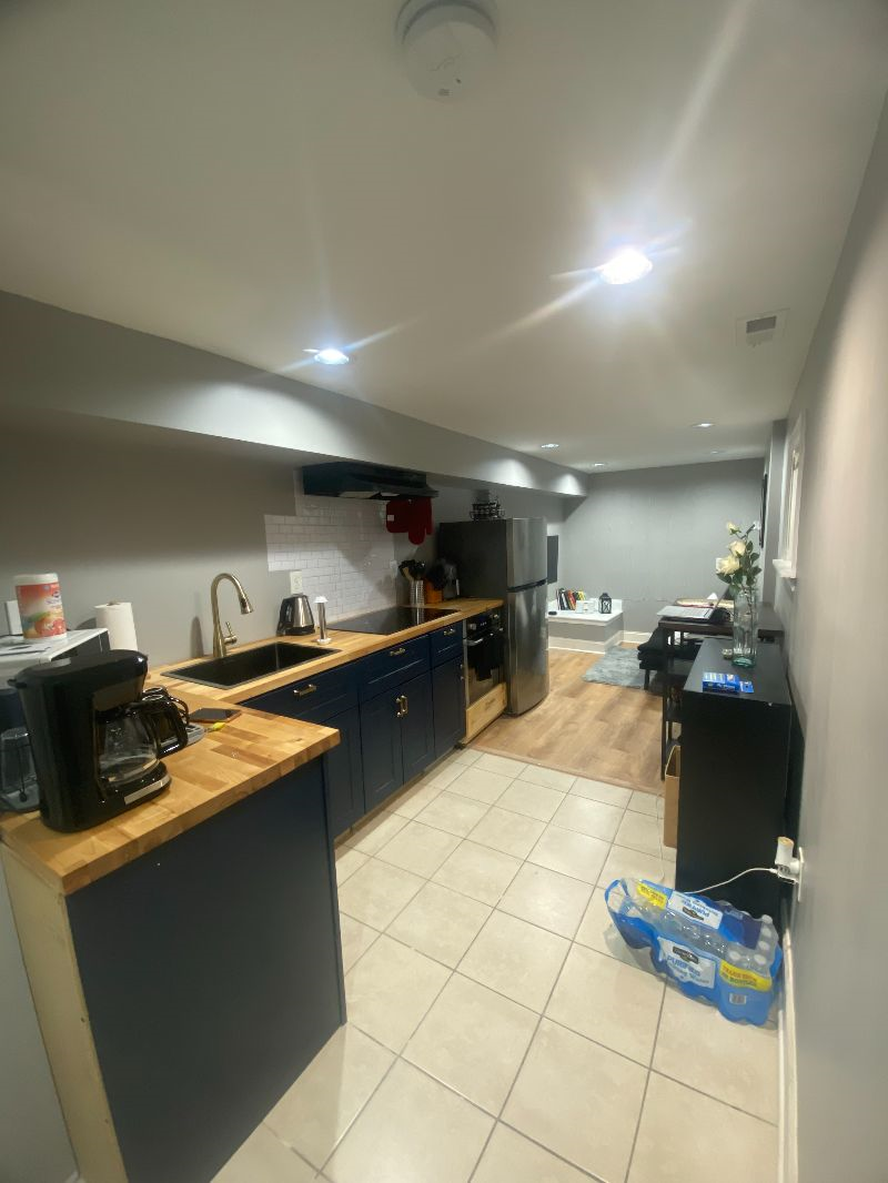 8mins walking to johns hopkins hospital and patterson park furnished