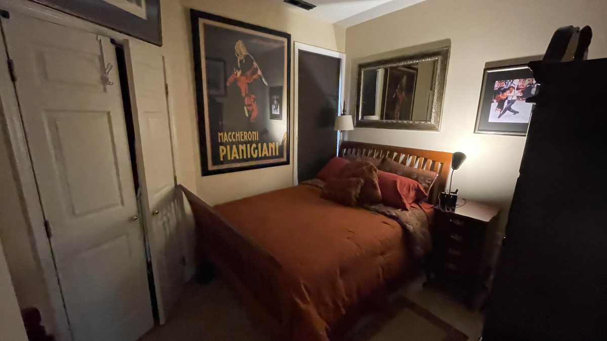 Charming 1 BR with Bay Windows and High Ceilings Suite 4 - Photo 6