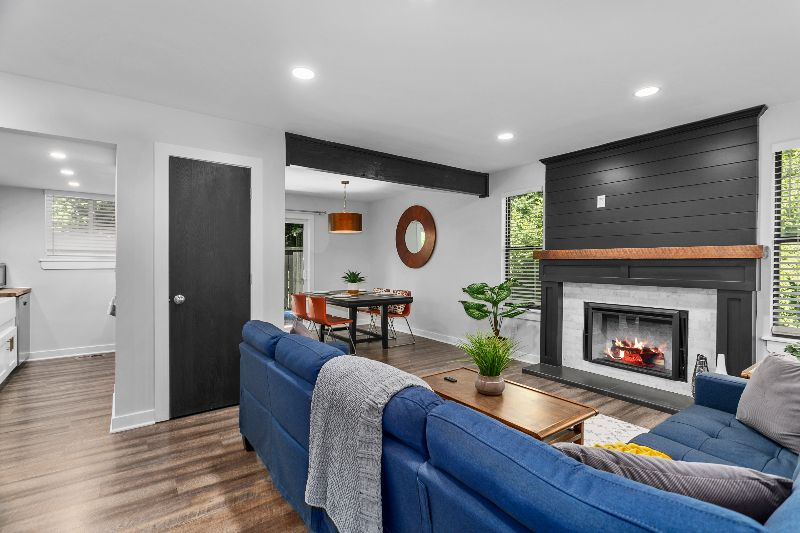 Renovated Townhouse Bedroom 1