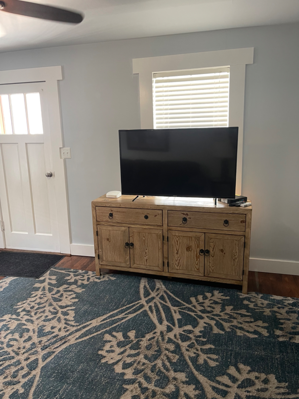 2 BEDROOM--109 MACK ST. - Photo 9