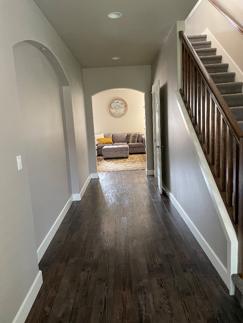 3 BR home with pool access, 5 acre park in neighborhood and close to the hospital - Photo 5