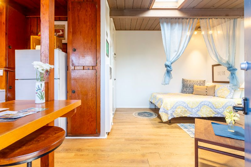 7 OCEAN BEACH COZY COTTAGE 3 BLOCKS to the beach - Photo 4