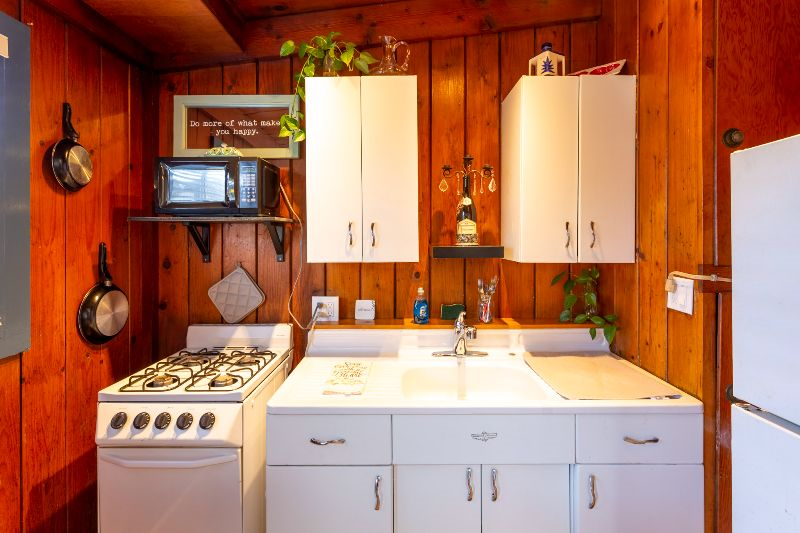 7 OCEAN BEACH COZY COTTAGE 3 BLOCKS to the beach - Photo 5
