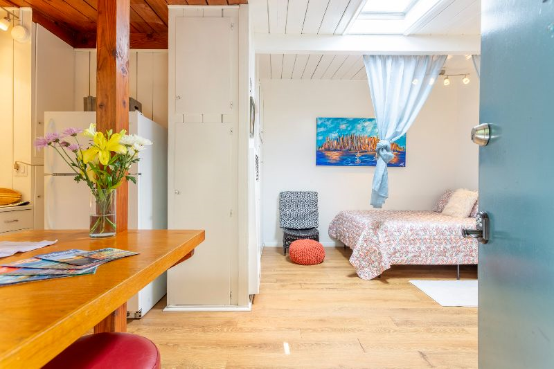 7 OCEAN BEACH COZY COTTAGE 3 BLOCKS to the beach - Photo 5