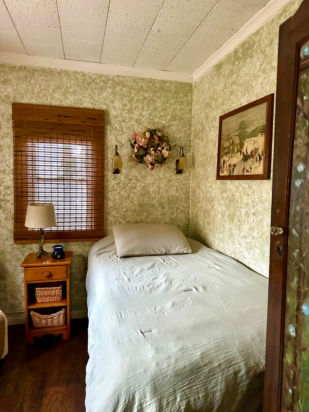 Cozy quiet room in private house - Photo 9