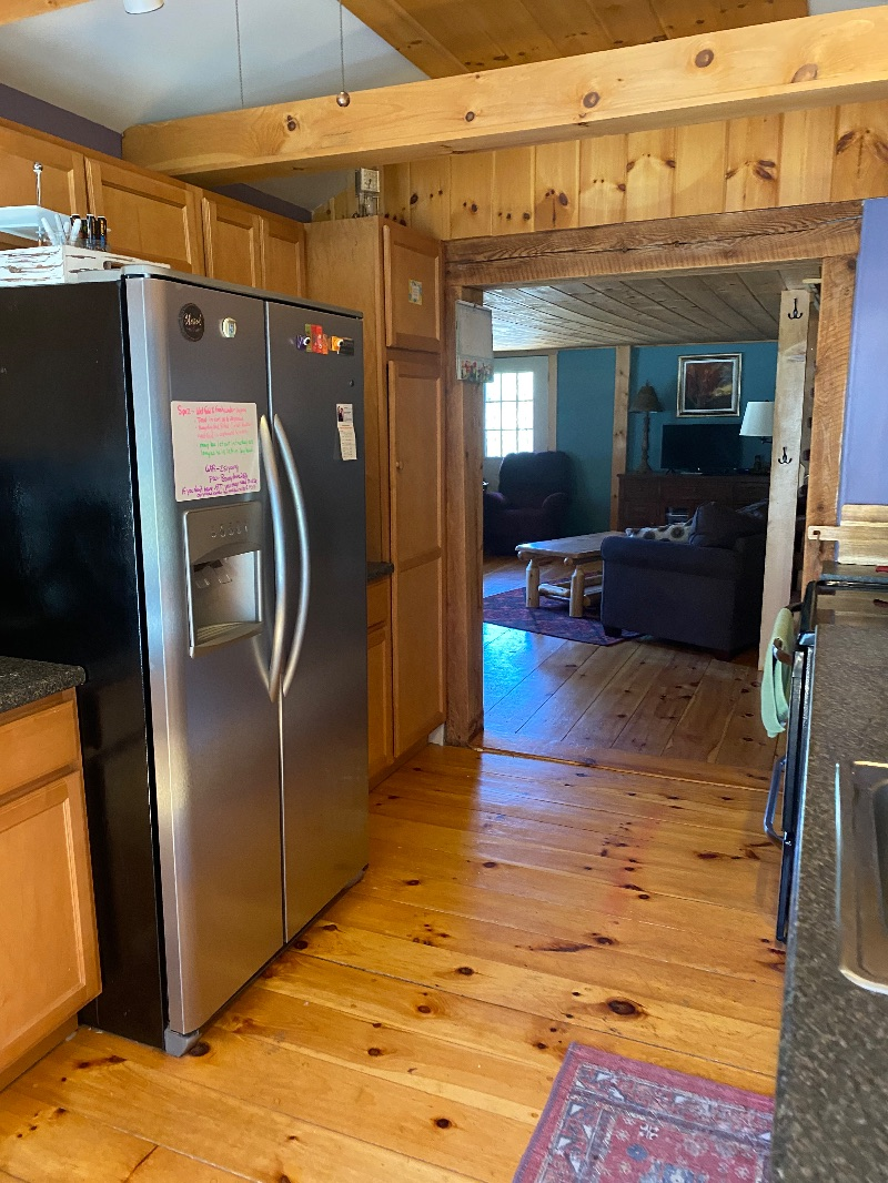 Quiet 3 Bedroom 2 Bath. 10 min to Grace Cottage Hospital. 25 min to Brattleboro Memorial Hospital - Photo 8