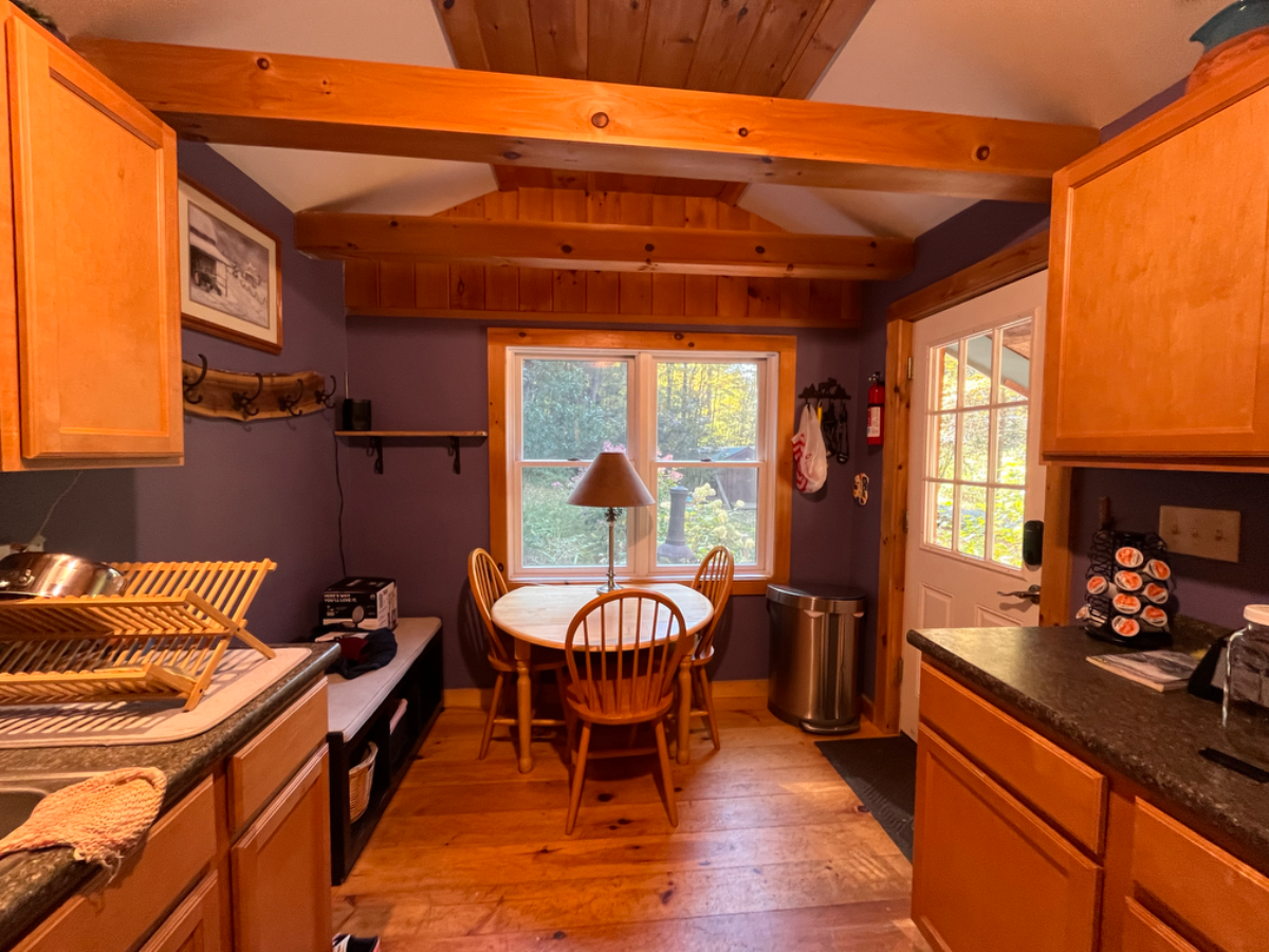 Quiet 3 Bedroom 2 Bath. 10 min to Grace Cottage Hospital. 25 min to Brattleboro Memorial Hospital - Photo 6