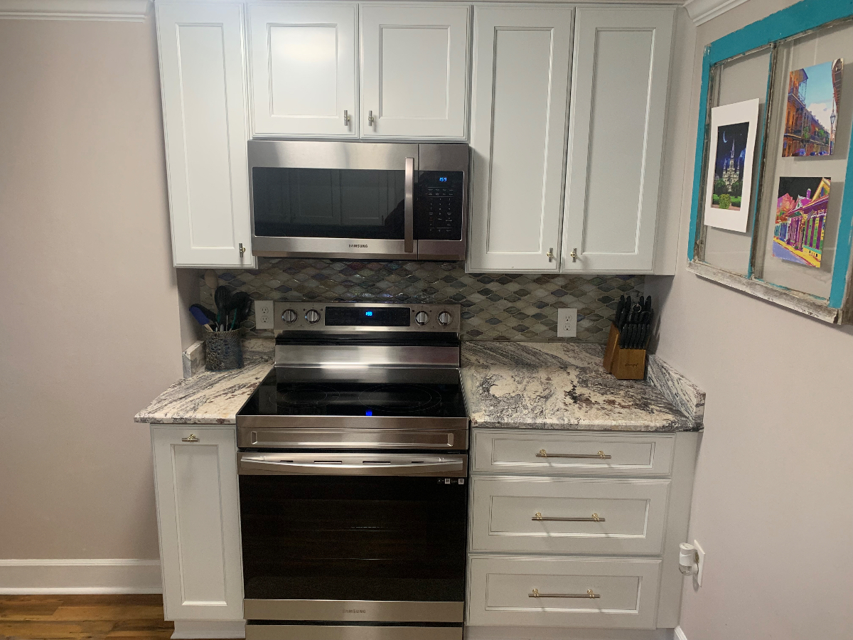 2 bedroom condo directly on the Mardi Gras parade route. - Photo 5