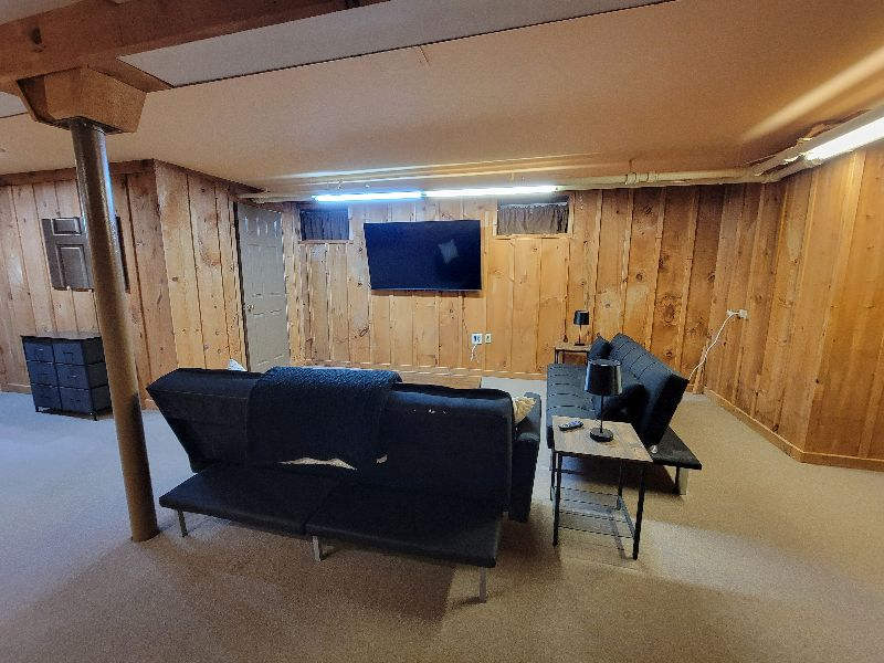 900 SF Studio Apartment In Quiet Neighborhood - Photo 8